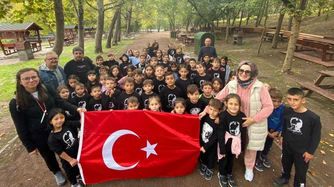 Köylüköy İlkokulu 'nda 100. Yıl Cumhuriyet Yürüyüşü